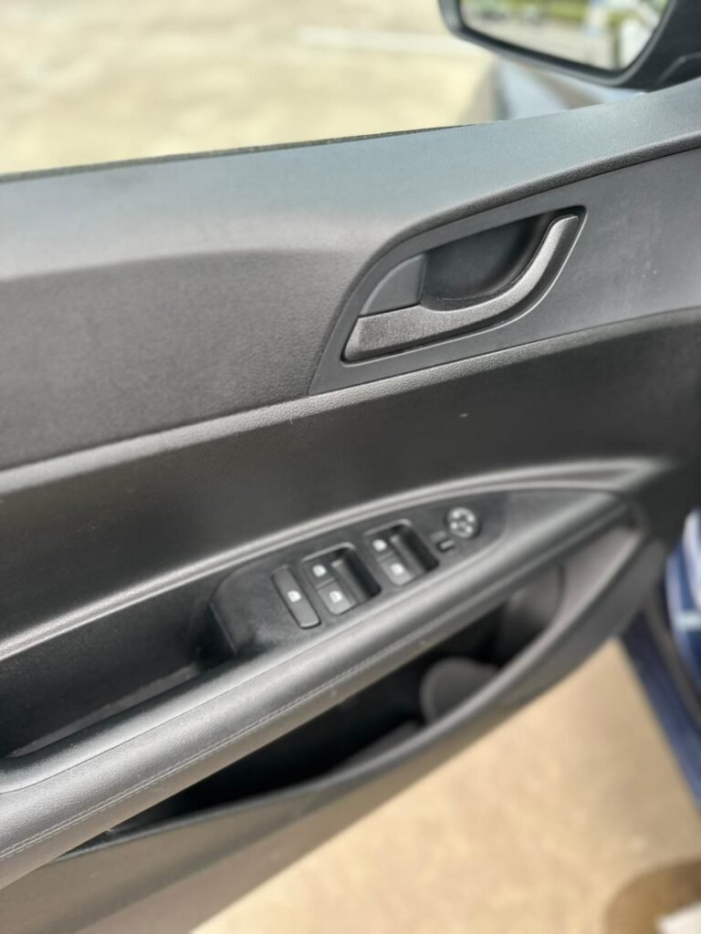 WhatsApp Image 2025-10-02 at 14.24.28 (1)