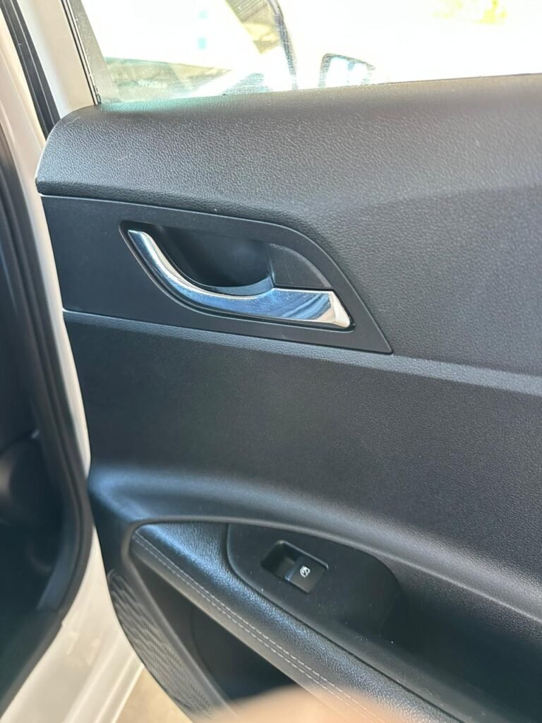 WhatsApp Image 2025-10-09 at 15.52.56